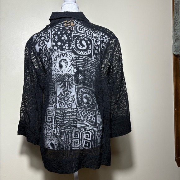 Ruby Rd. Black and White Patterned Top - Picture 4 of 5